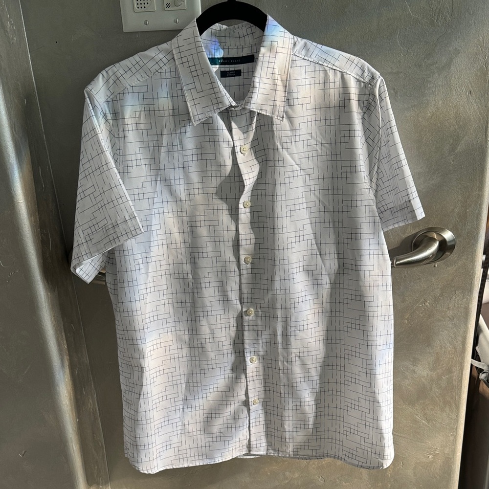 Perry Ellis White Geometric Short Sleeve Shirt